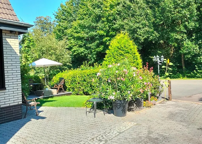 Am Waldrand Neuekrug